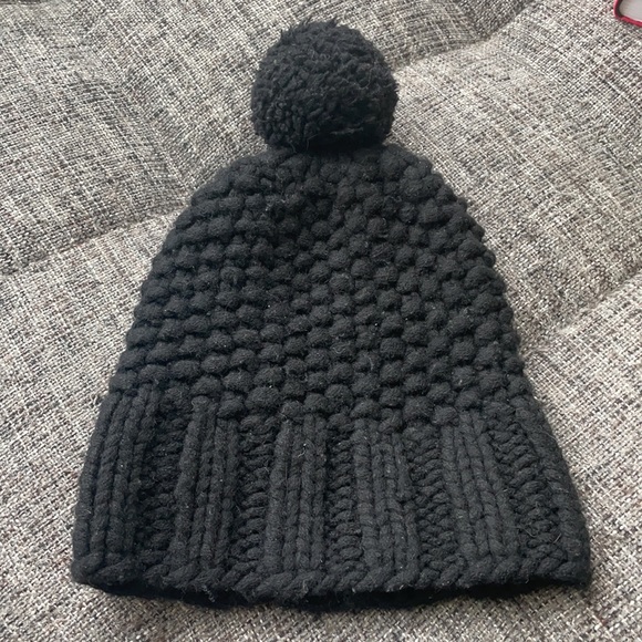 Michael Kors Pom-Pom Knit Beanie - Picture 2 of 4